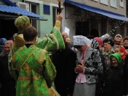 престол Старцев 2015 год 084.jpg