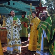 Праздничное Богослужение во главе с владыкой Никодимом